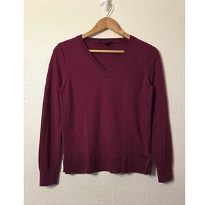 Merino Wool V-Neck Sweater Clean Girl Minimal Knit Burgundy Size Medium